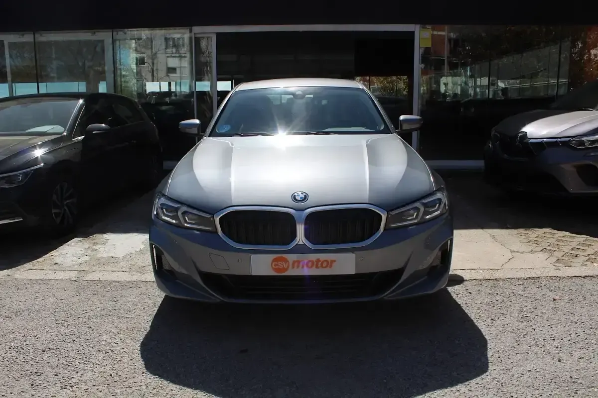 Usado BMW 320e 204 CV (150 kW) 2024 Gris Utilitario