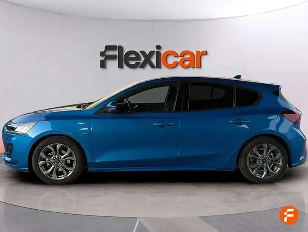 Begagnad Ford Focus ST-Line 155 HK (114 kW) 2024 Blå Sedan
