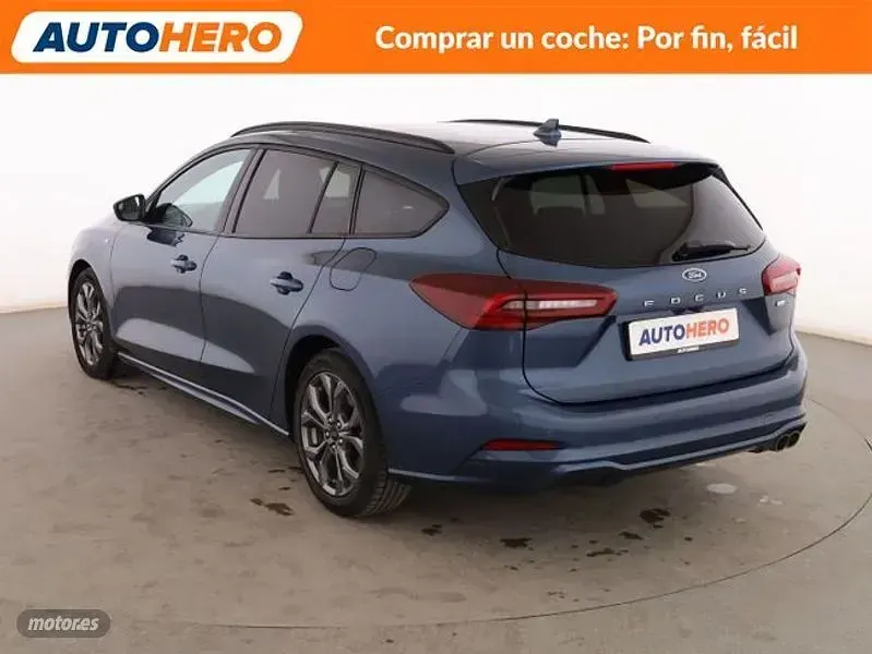 Usado Ford Focus ST-Line 125 CV (91 kW) 2022 Azul Familiar