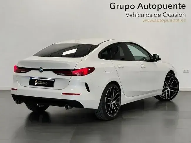 Usado BMW 218 Gran Coupé Comfort Edition 150 CV (110 kW) 2021 Blanco Coupe