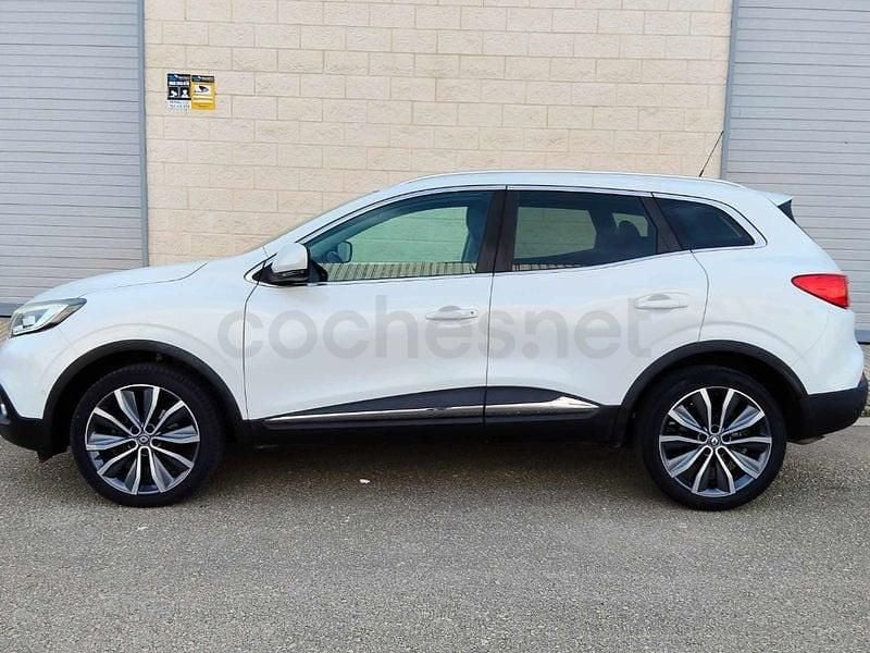 Usado Renault Kadjar Zen 130 CV (95 kW) 2017 Azul SUV