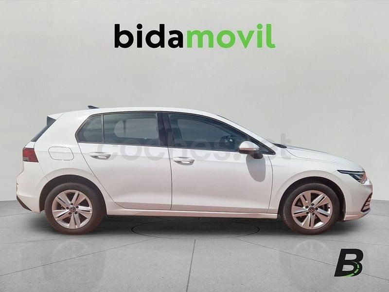 Usado VW Golf VIII 115 CV (84 kW) 2022 Blanco Berlina