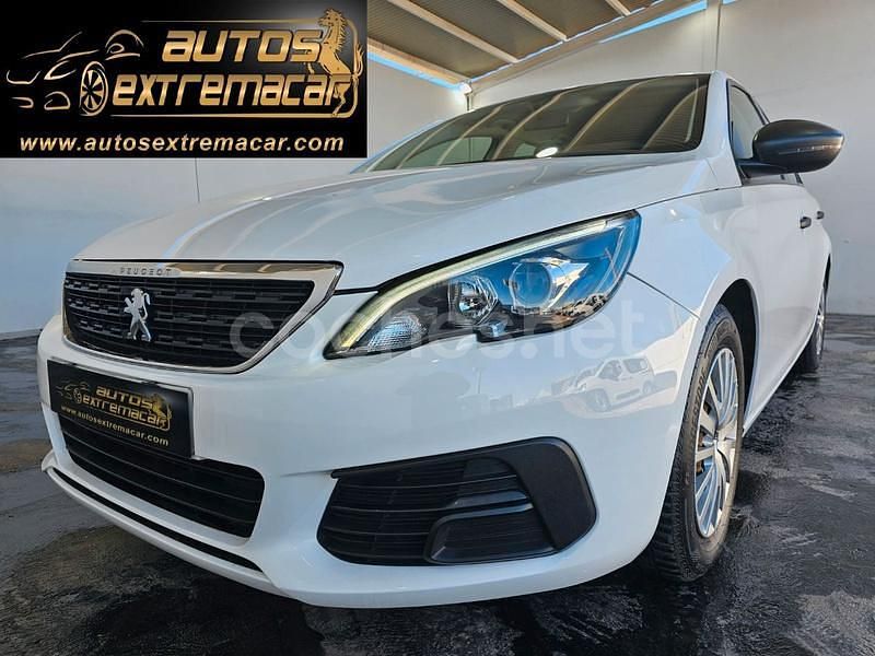 Blanco Usado 2019 Peugeot 308 Access Berlina | 9499 € (Precio justo) - Imagen 1/4