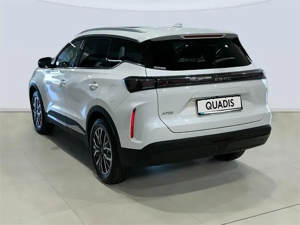 Usado Ebro s700 Luxury 279 CV (205 kW) 2026 Blanco khaki SUV
