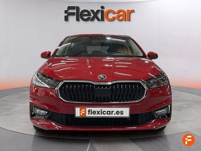 Usado Skoda Fabia Selection 80 CV (58 kW) 2024 Rojo Berlina