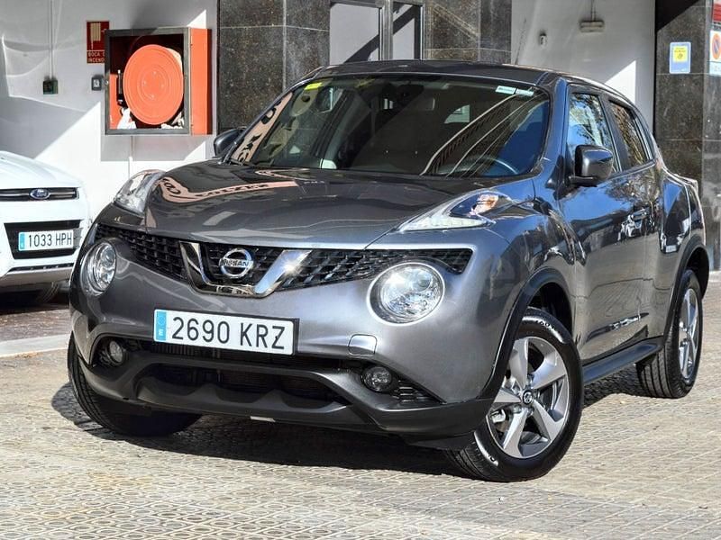 Usado Nissan Juke N-Connecta 110 CV (80 kW) 2018 Gris / plata SUV