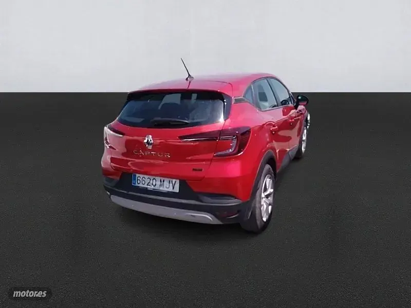 Usado Renault Captur Evolution 145 CV (106 kW) 2023 Rojo SUV