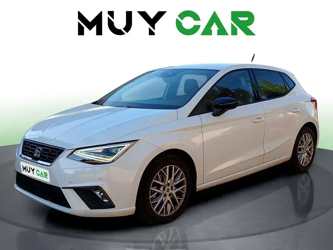 Usado Seat Ibiza FR 110 CV (80 kW) 2022 Blanco Utilitario