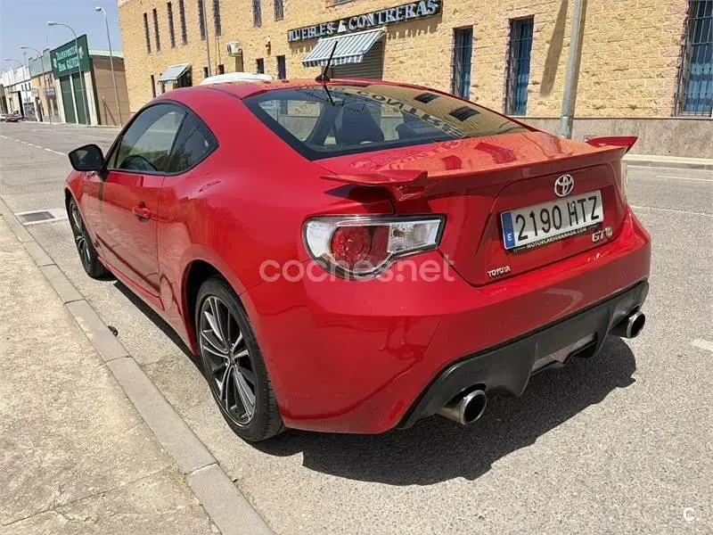Usado Toyota GT86 GT 200 CV (147 kW) 2013 Rojo Coupe