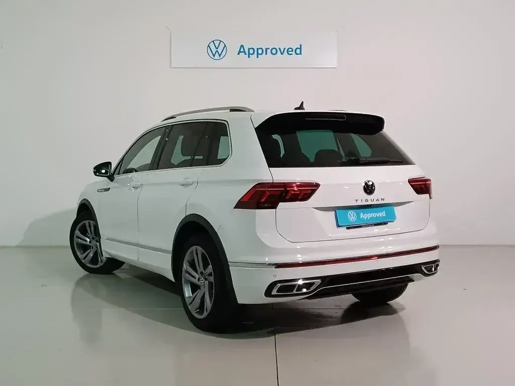 Usado VW Tiguan R-line 150 CV (110 kW) 2023 Blanco SUV