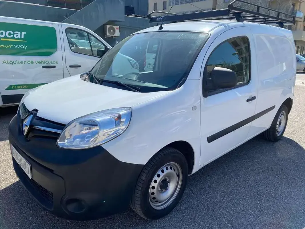 Usado Renault Kangoo 95 CV (69 kW) 2021 Blanco Monovolumen