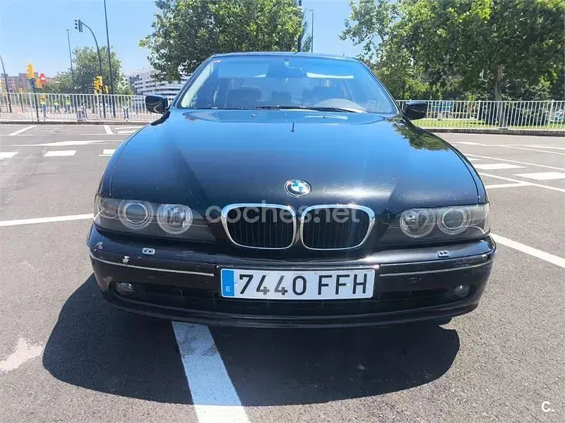 Käytetty BMW 530 Exclusive 193 HP (141 kW) 2003 Musta Sedan