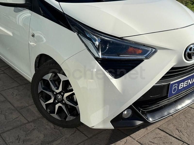 Usado Toyota Aygo X-clusiv 72 CV (52 kW) 2019 Blanco Utilitario