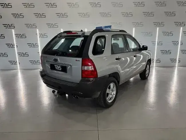 Usado Kia Sportage 143 CV (105 kW) 2007 Gris SUV