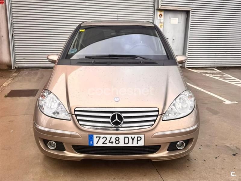 Usado Mercedes A170 Elegance 116 CV (85 kW) 2006 Beige Monovolumen