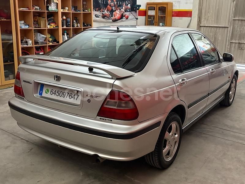 Usado Honda Civic 170 CV (125 kW) 2000 Gris / plata Berlina