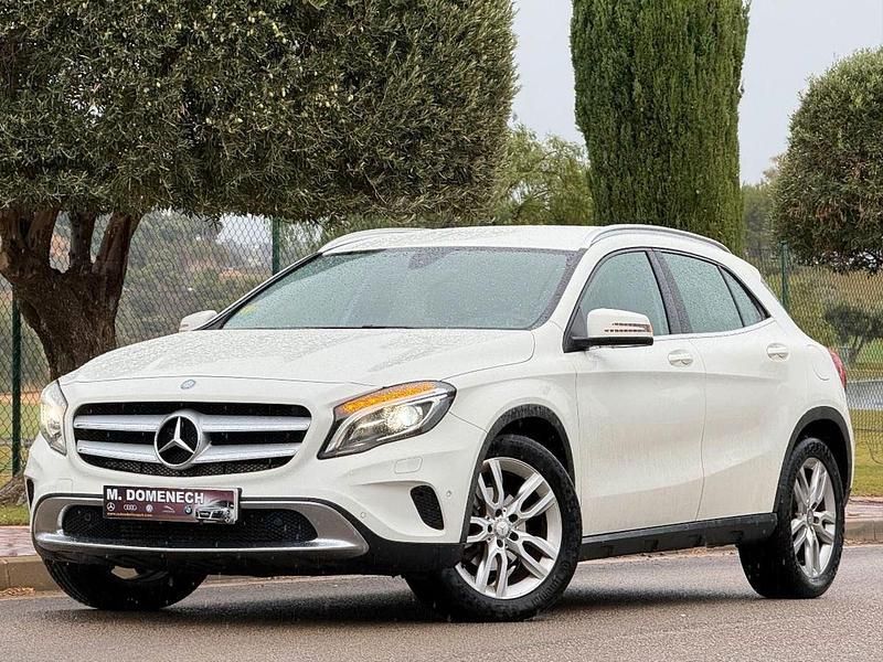 Usado Mercedes GLA200 AMG line 136 CV (100 kW) 2016 Blanco SUV
