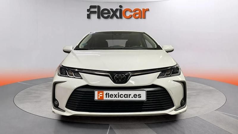 Usado Toyota Corolla Sol 110 CV (80 kW) 2023 Blanco Berlina