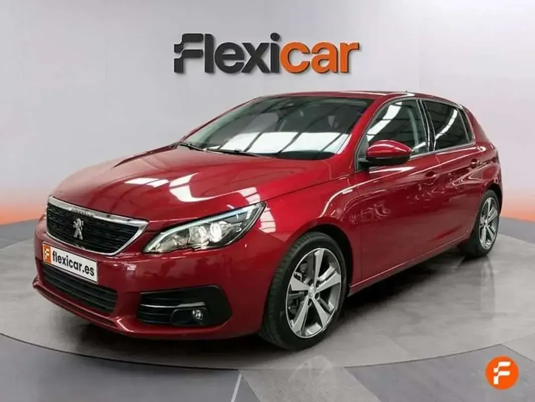 Usado Peugeot 308 Style 131 CV (96 kW) 2019 Rojo Utilitario