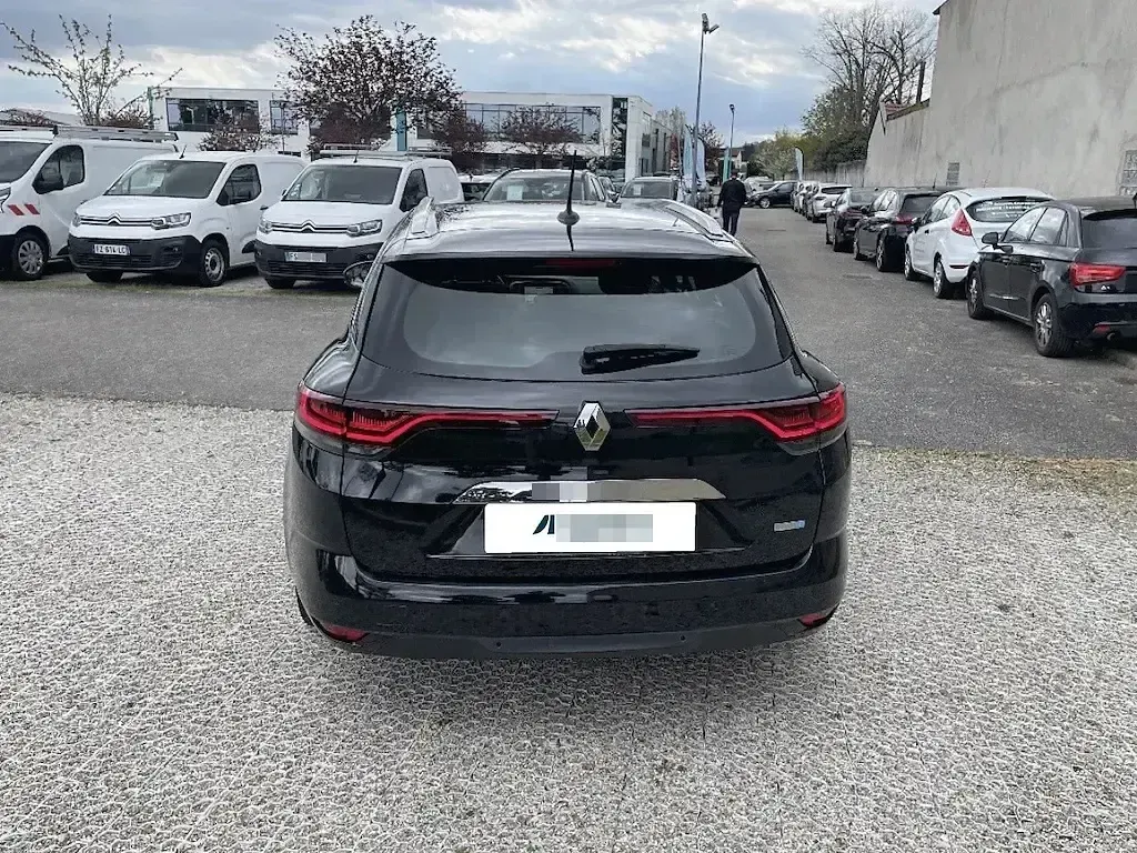 Usado Renault Mégane IV Business 160 CV (117 kW) 2022 Negro Familiar