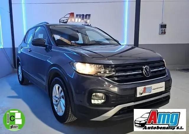 Usado VW T-Cross Advance 95 CV (69 kW) 2022 Gris SUV