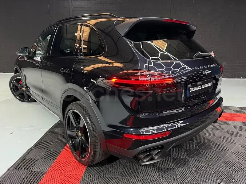 Usado Porsche Cayenne Diesel Platinum Edition 262 CV (192 kW) 2017 Negro SUV