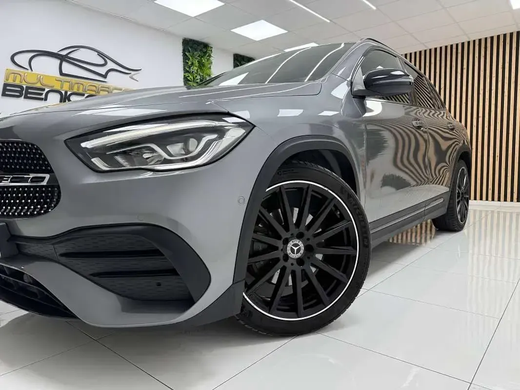 Usado Mercedes GLA220 190 CV (139 kW) 2021 Gris SUV