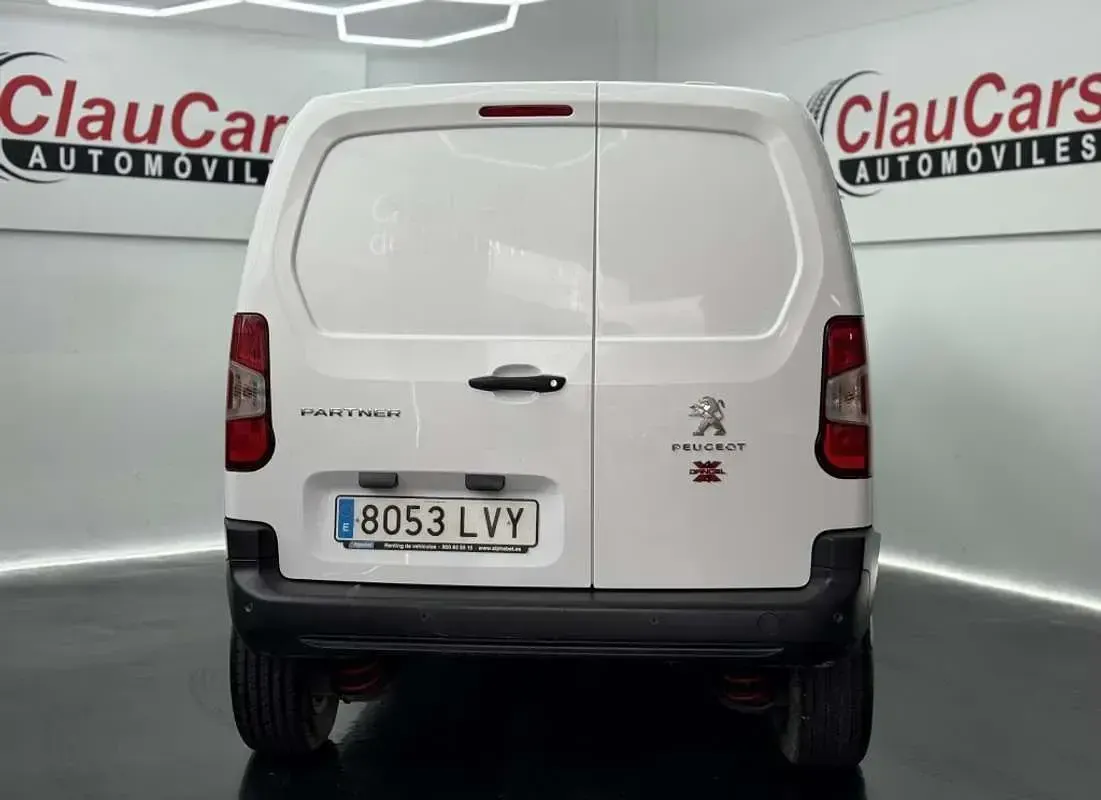 Usado Peugeot Partner S 131 CV (96 kW) 2022 Blanco Monovolumen
