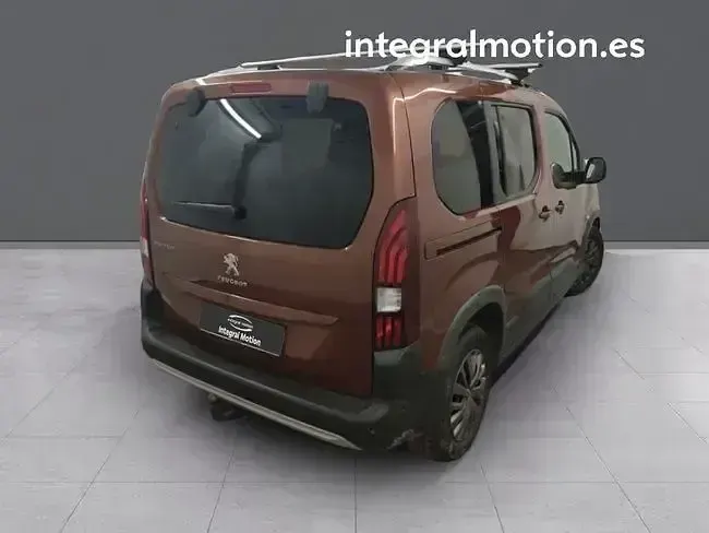 Usado Peugeot Rifter Allure 130 CV (95 kW) 2020 Naranja Monovolumen