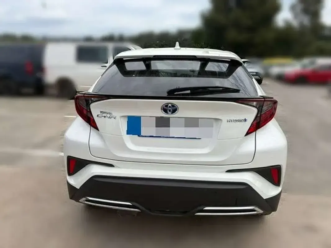 Usado Toyota C-HR+ Advance 152 CV (111 kW) 2021 Blanco SUV