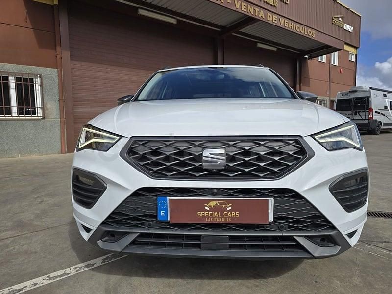 Usado Seat Ateca FR 150 CV (110 kW) 2022 Blanco SUV