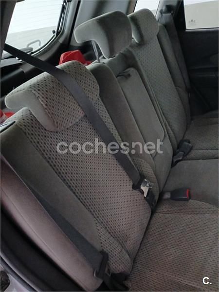 Usado Hyundai Tucson Style 112 CV (82 kW) 2005 Gris / plata SUV