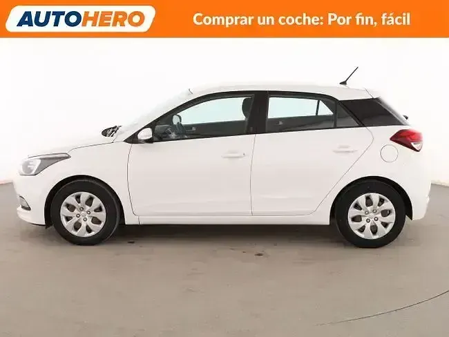 Usado Hyundai i20 85 CV (62 kW) 2017 Blanco Berlina