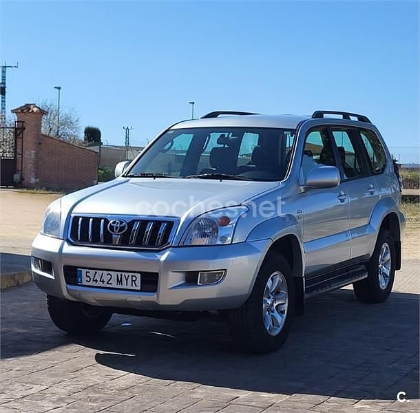 Usado Toyota Land Cruiser 163 CV (119 kW) 2005 Gris / plata SUV