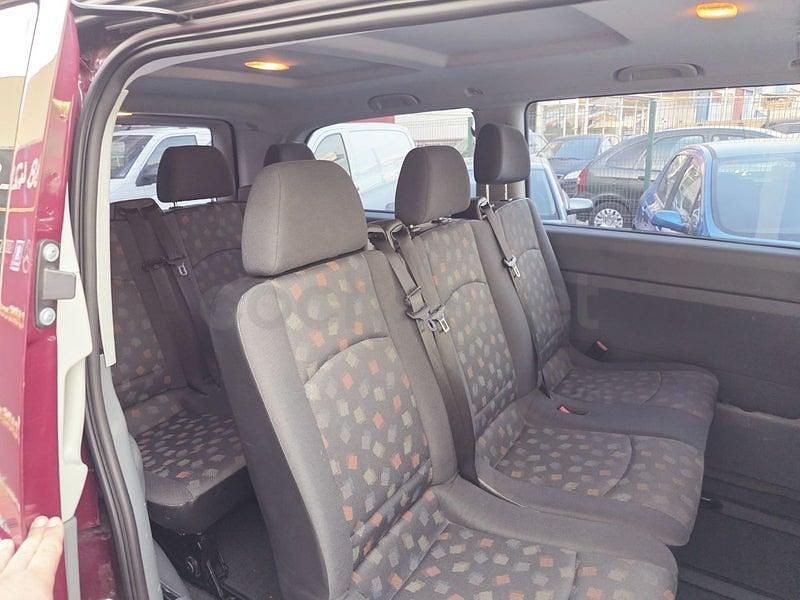 Usado Mercedes Viano 109 CV (80 kW) 2006 Granate Monovolumen
