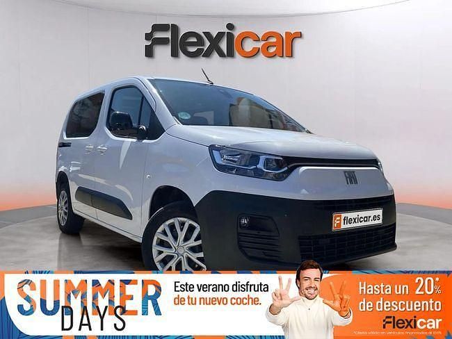 Blanco Usado 2023 Fiat Doblò Monovolumen | 20.990 € (Caro) - Imagen 1/4