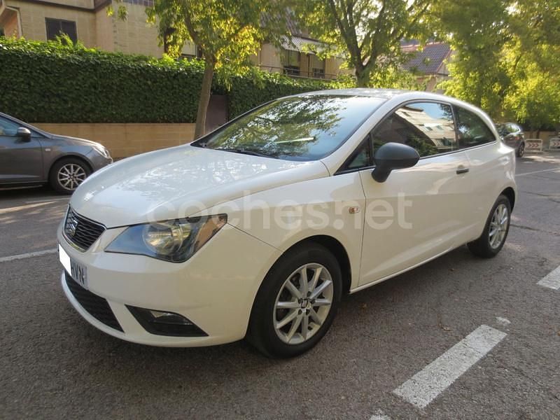 Blanco Usado 2014 Seat Ibiza SC I-Tech Utilitario | 6500 € (Precio justo) - Imagen 1/4