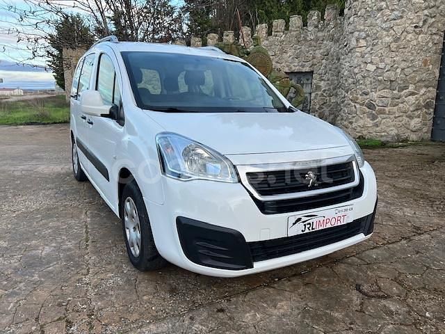 Usado Peugeot Partner Tepee 75 CV (55 kW) 2015 Blanco Monovolumen