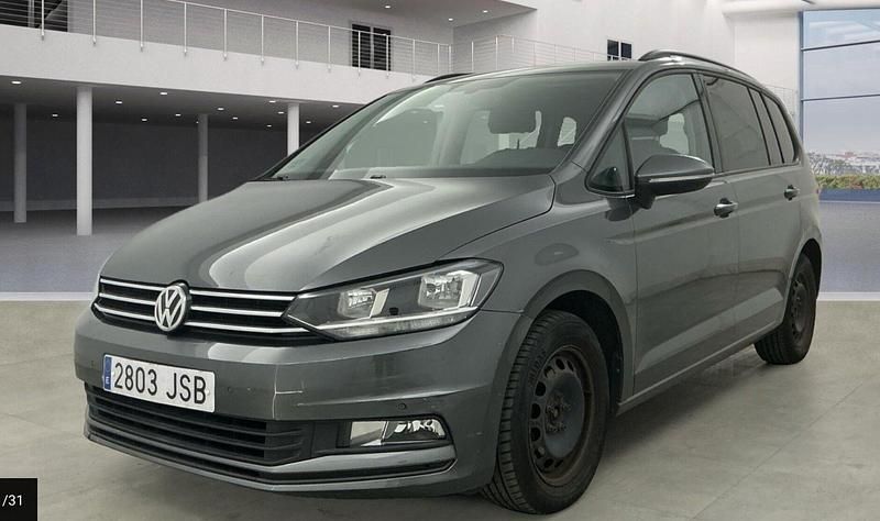 Gris / plata Usado 2016 VW Touran Advance Monovolumen | 16.500 € (Precio justo) - Imagen 1/4