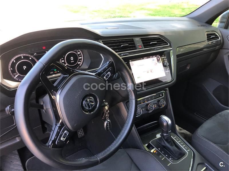 Usado VW Tiguan Sportline 150 CV (110 kW) 2018 Gris / plata SUV