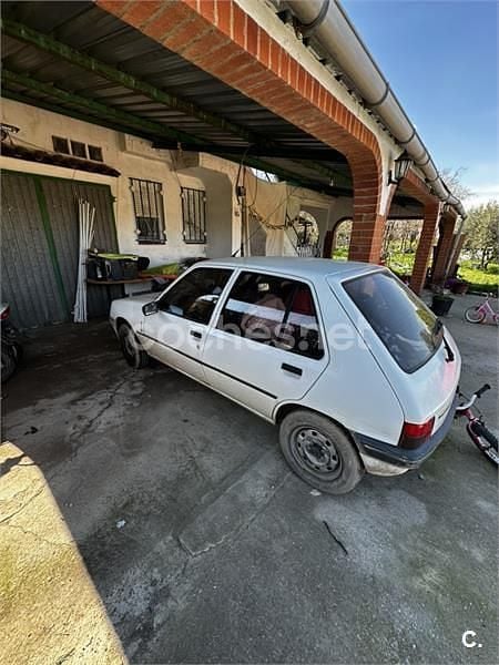 Usado Peugeot 205 60 CV (44 kW) 1994 Blanco Berlina