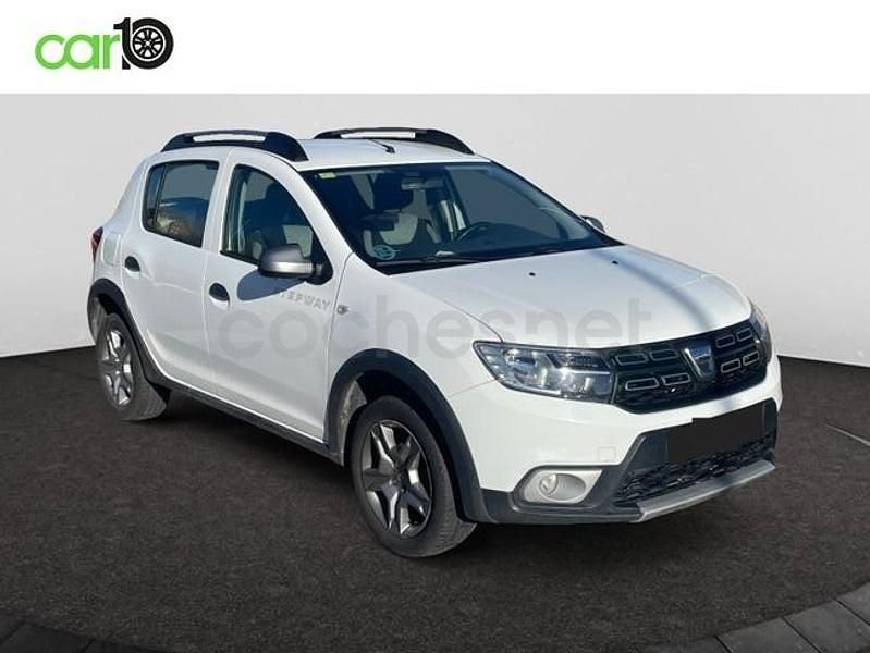 Usado Dacia Sandero Comfort 90 CV (66 kW) 2020 Blanco Berlina