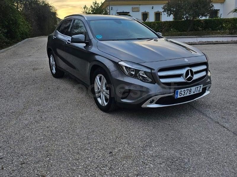 Usado Mercedes GLA200 Urban 156 CV (114 kW) 2014 Beige SUV