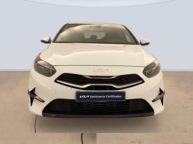 Usado Kia Ceed 101 CV (74 kW) 2022 Blanco Utilitario