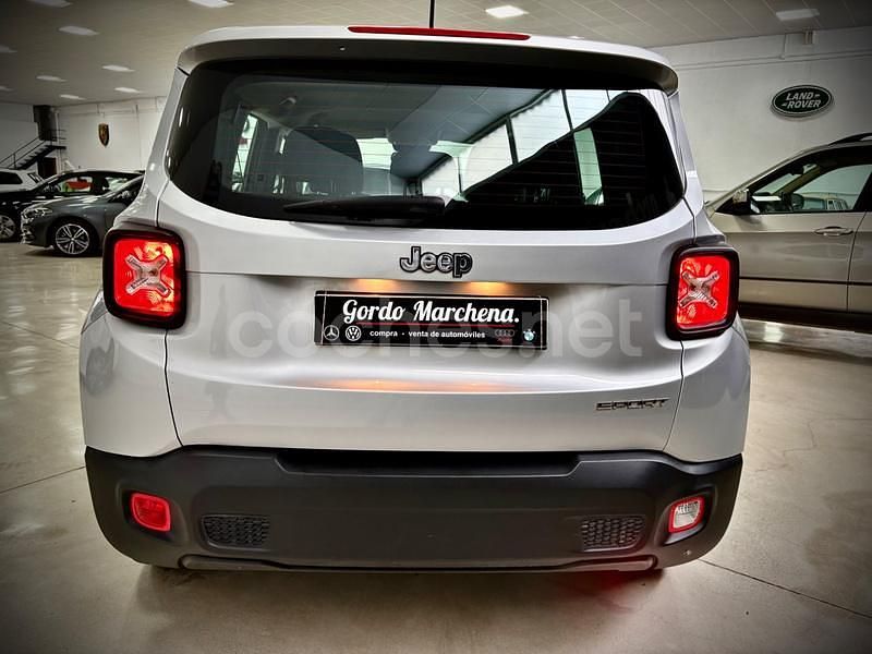 Usado Jeep Renegade Limited 140 CV (102 kW) 2016 Gris / plata SUV