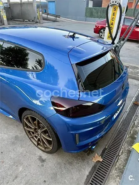 Usado VW Scirocco R-line 180 CV (132 kW) 2016 Azul Coupe