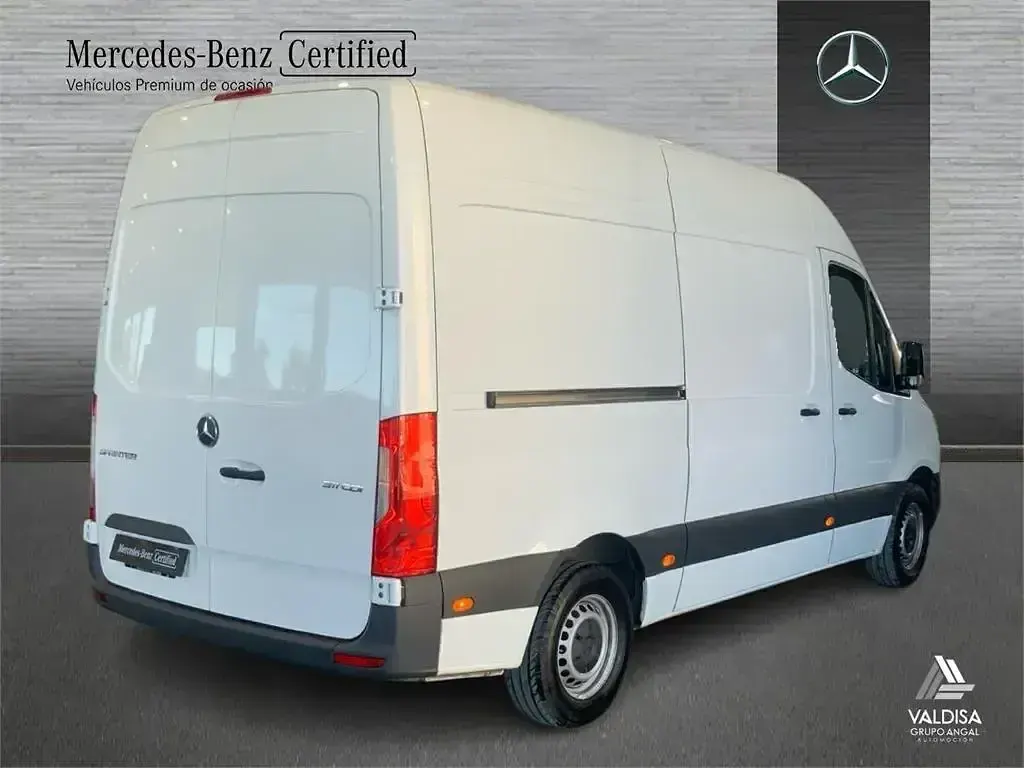 Usado Mercedes Sprinter 114 CV (83 kW) 2024 Blanco Van