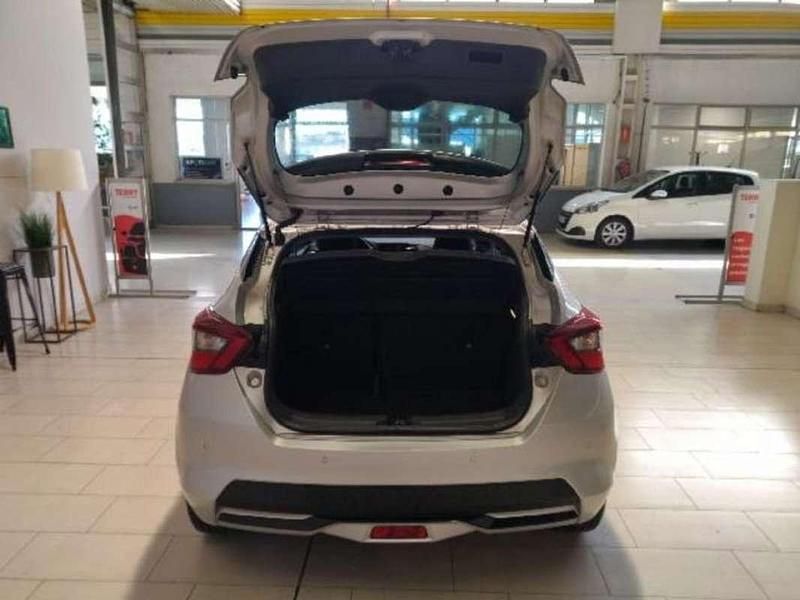 Usado Nissan Micra 92 CV (67 kW) 2022 Plateado Utilitario