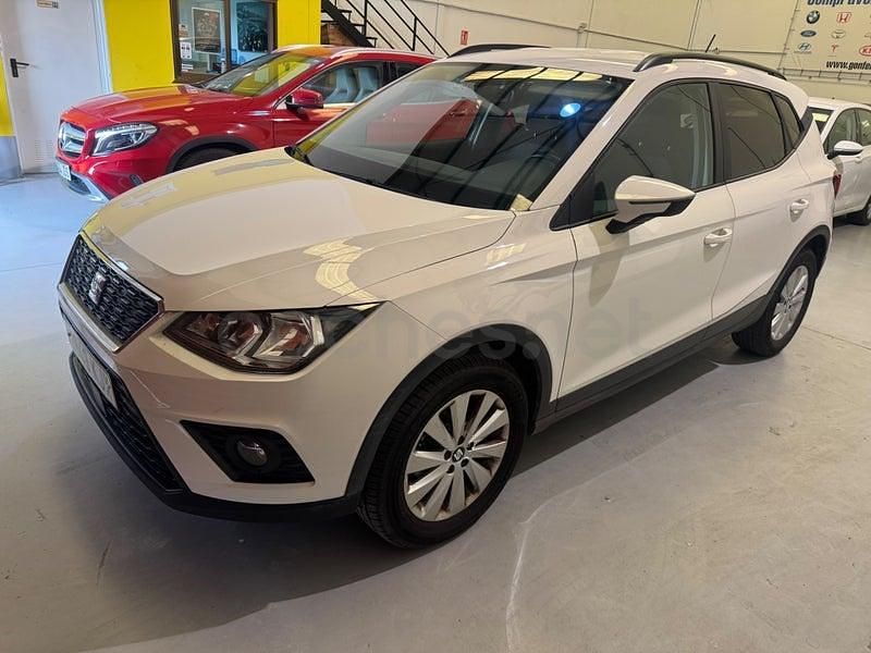 Usado Seat Arona Ecomotive 95 CV (69 kW) 2018 Blanco SUV