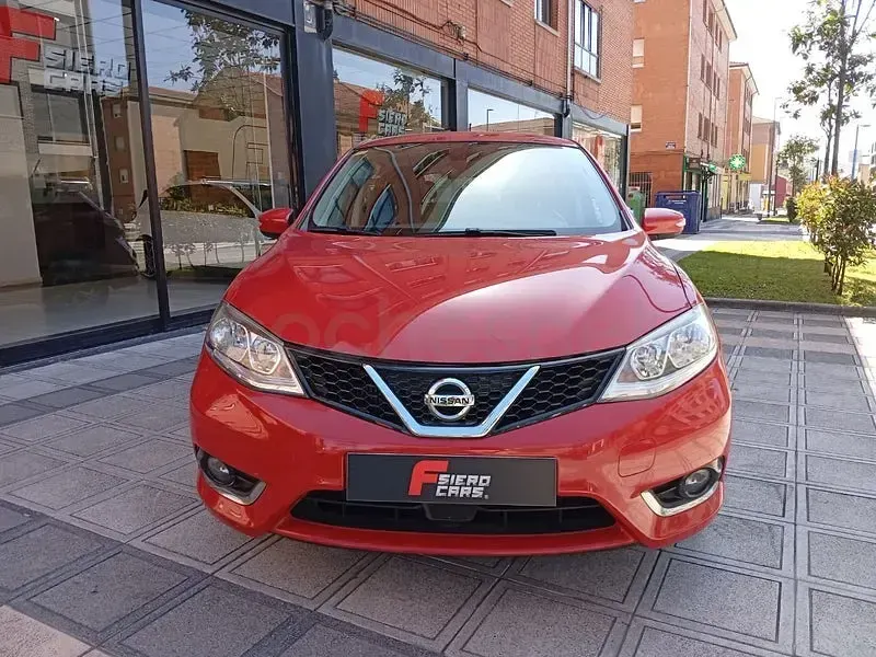 Usado Nissan Pulsar Tekna 115 CV (84 kW) 2016 Rojo Utilitario